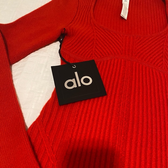 NWT Alo Yoga - CASHMERE Ma Cherie Garter Dress - Rouge - Picture 6 of 10